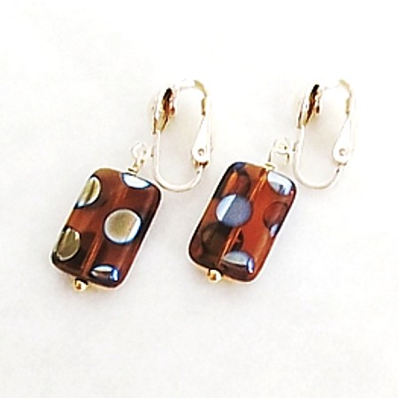 Goldtone Glass "peacock" spotted Clip-ons - Click Image to Close